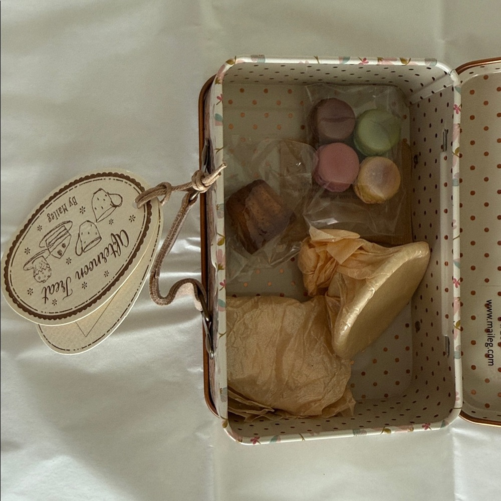 Maileg Afternoon Treat Tea Set (Please Read) - Picture 2 of 3